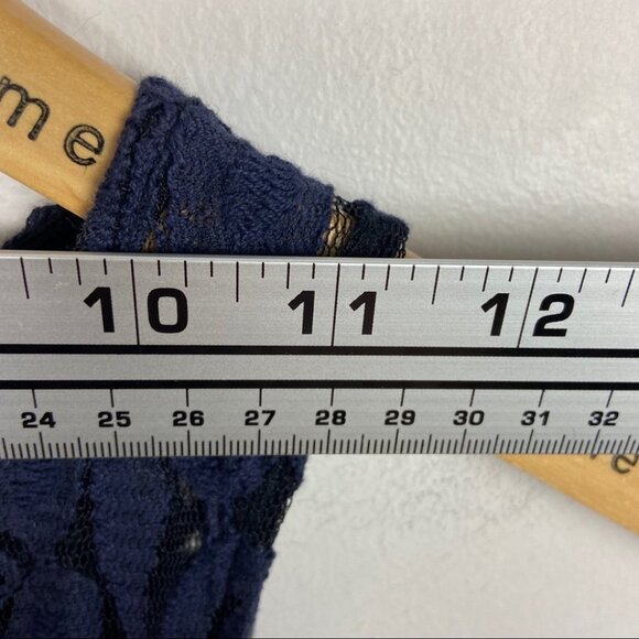 Free People Lace Mini Dress Navy Blue Size XS‎ Bohemian Romantic Eyelet Boho - Picture 10 of 11